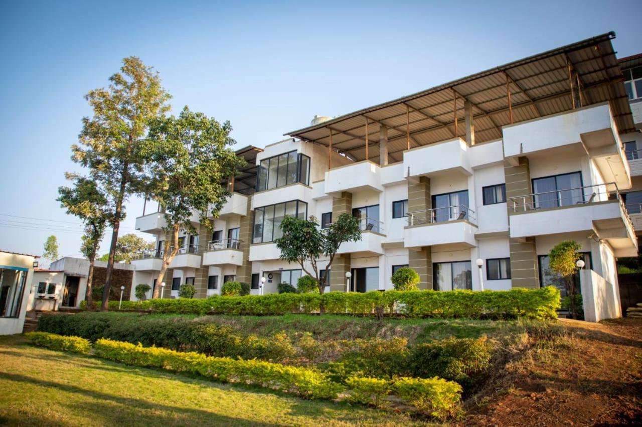 Hotel Bella Valley Mahābaleshwar Eksteriør billede