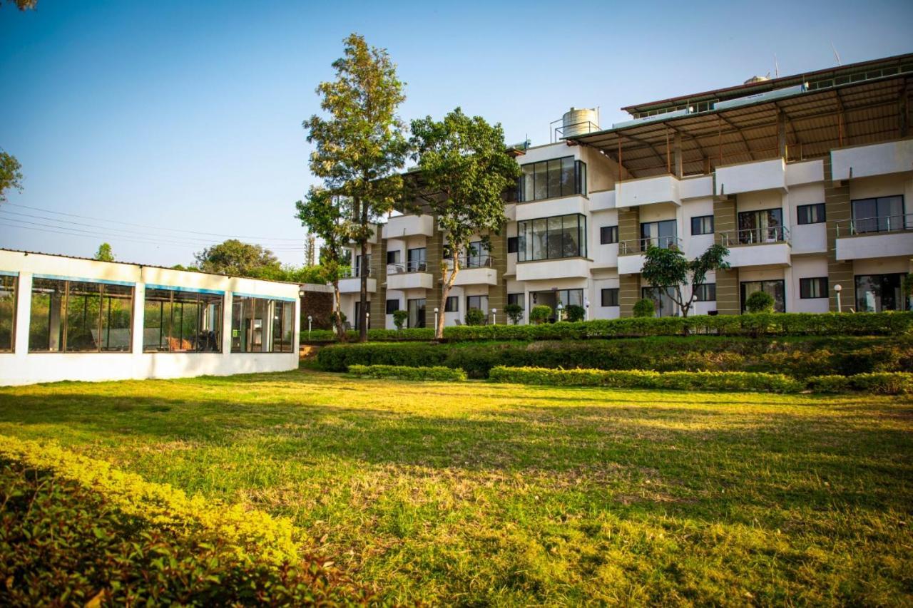 Hotel Bella Valley Mahābaleshwar Eksteriør billede